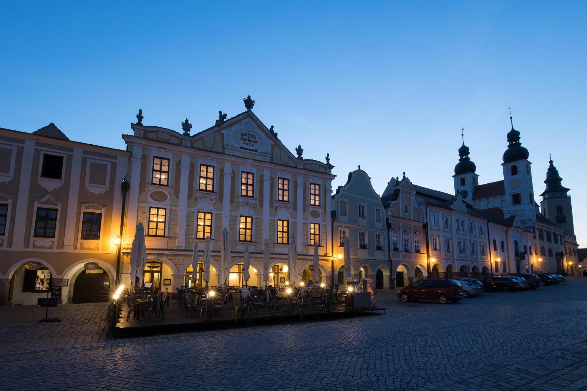 Hotel U Cerneho Orla Telč Екстериор снимка
