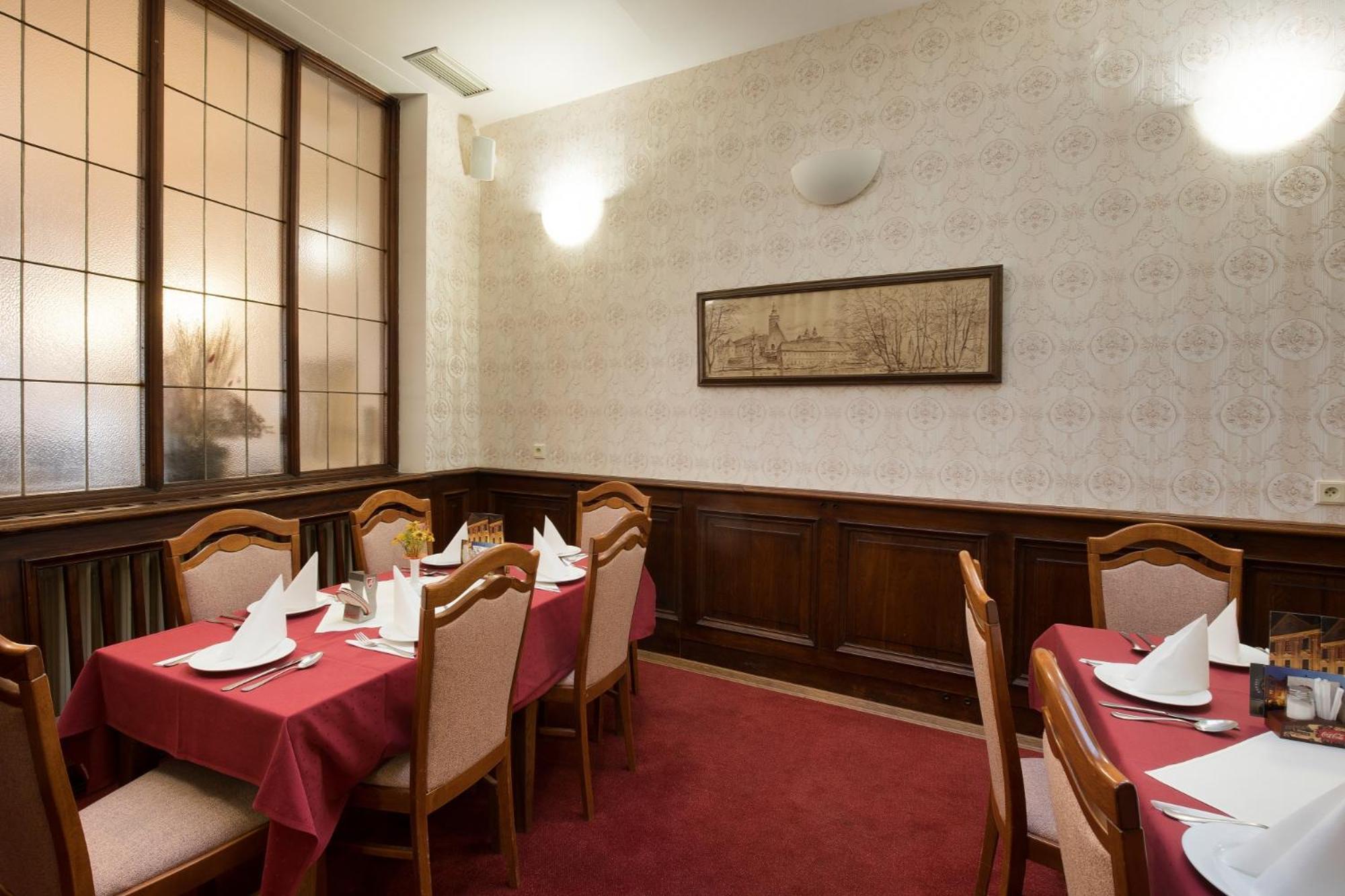 Hotel U Cerneho Orla Telč Екстериор снимка