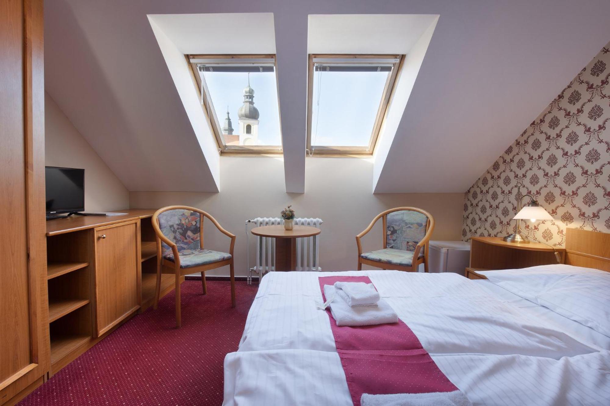Hotel U Cerneho Orla Telč Екстериор снимка