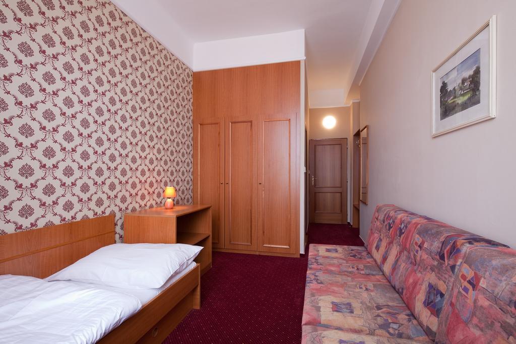 Hotel U Cerneho Orla Telč Екстериор снимка