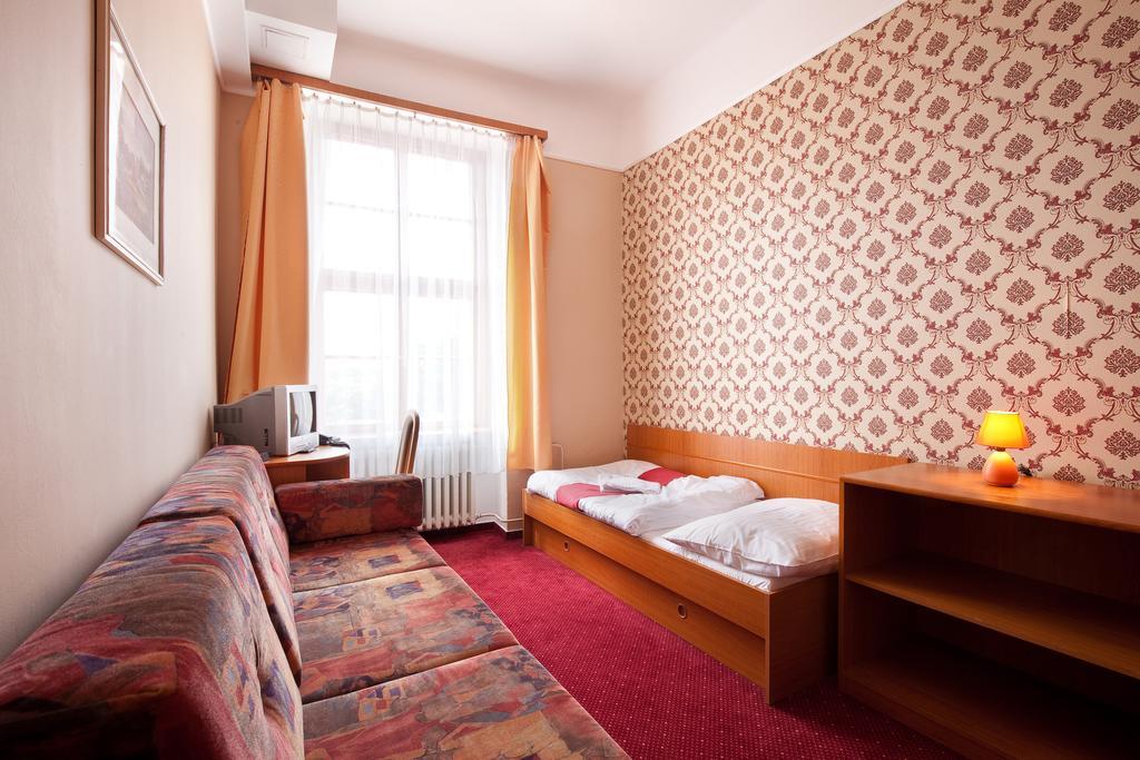 Hotel U Cerneho Orla Telč Екстериор снимка